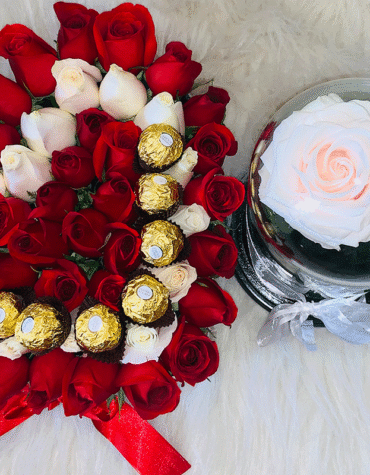 Sweet Heart + White Preserved Rose