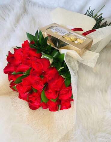 Bouquet of red roses